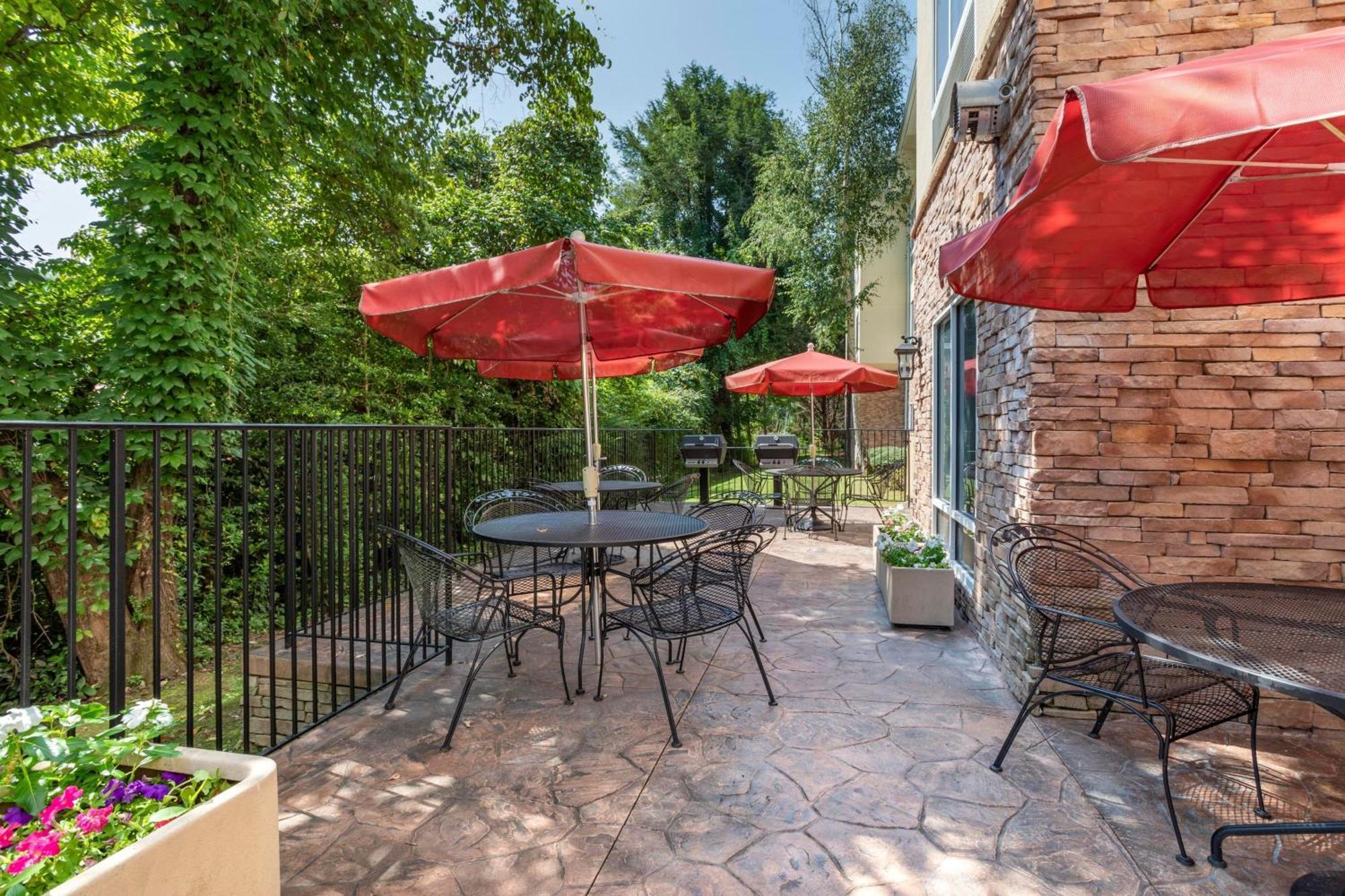 Fairfield Inn & Suites Cherokee Exterior photo