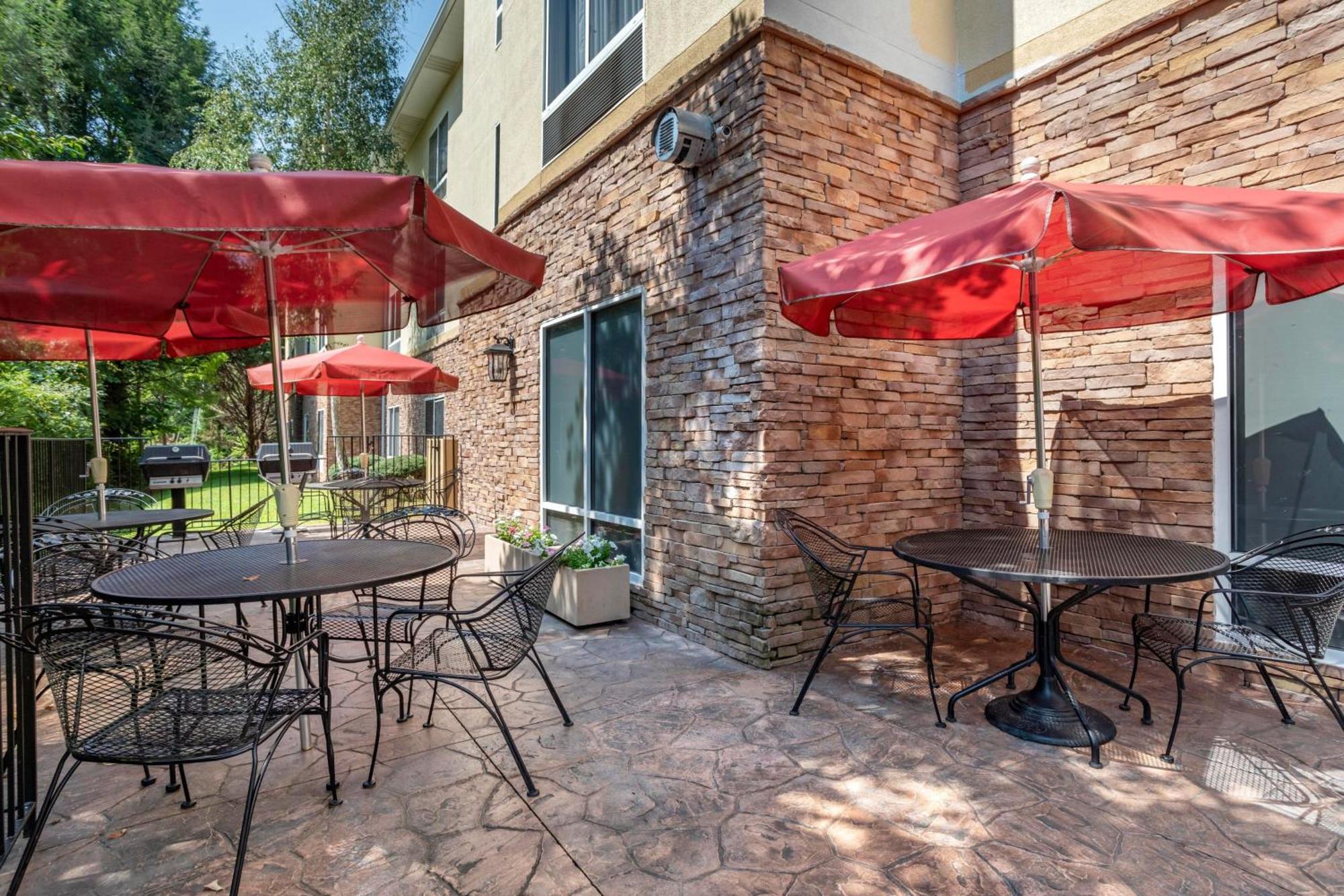 Fairfield Inn & Suites Cherokee Exterior photo