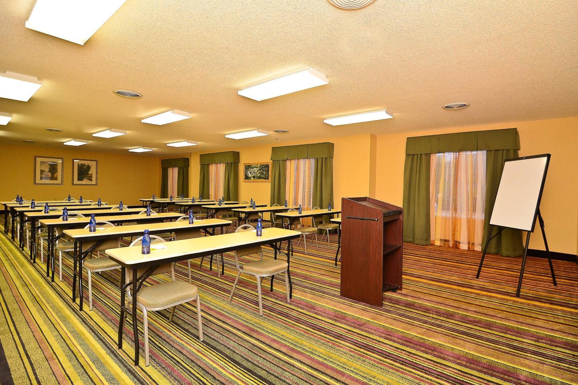 Fairfield Inn & Suites Cherokee Exterior photo
